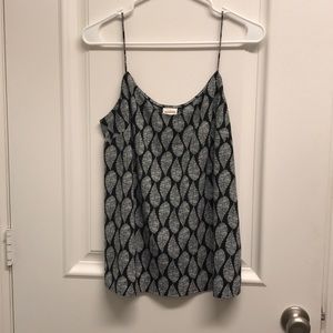 Black and white teardrop leaf design satin tank